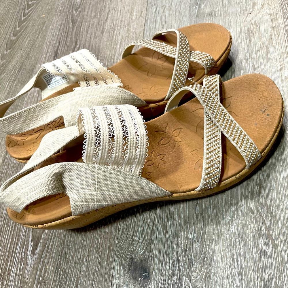 Skechers Wedges - Women 11
